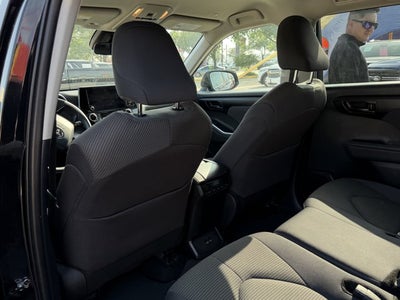 2025 Toyota Highlander LE