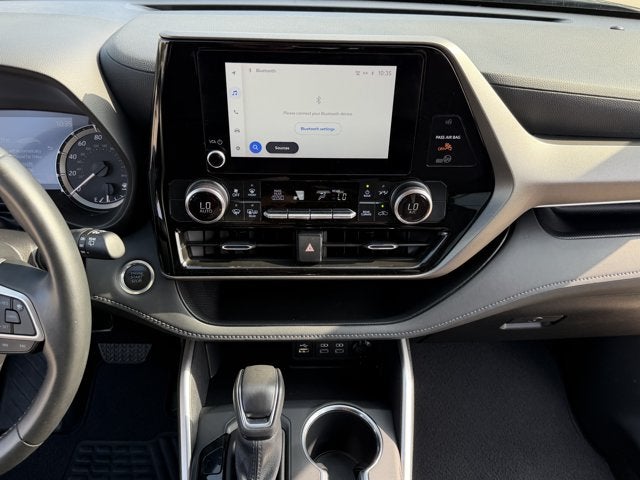 2025 Toyota Highlander LE