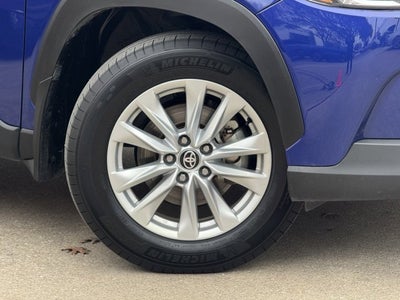 2024 Toyota Corolla Cross LE