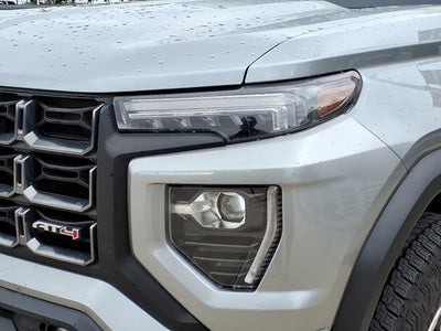 2023 GMC Canyon 4WD AT4