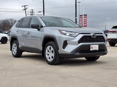 2025 Toyota RAV4 LE