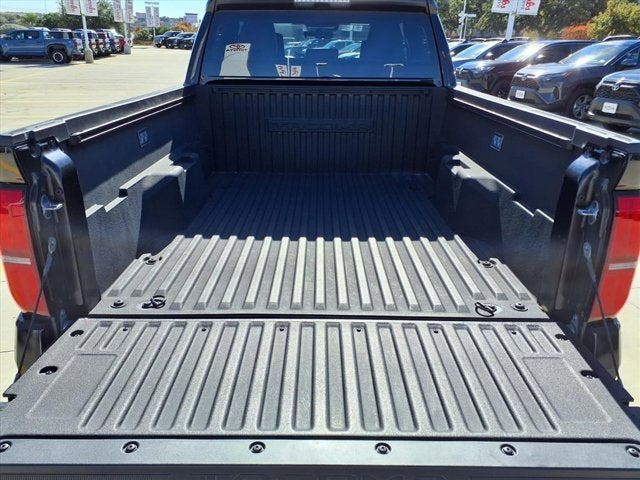 2025 Toyota Tacoma 4WD SR5