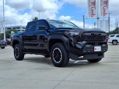 2026 Toyota Tacoma 4WD TRD OFF ROAD HYBR