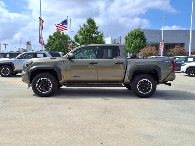 2026 Toyota Tacoma 4WD TRD OFF ROAD HYBR