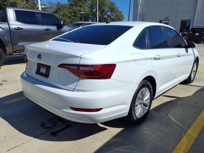 2019 Volkswagen Jetta R-Line