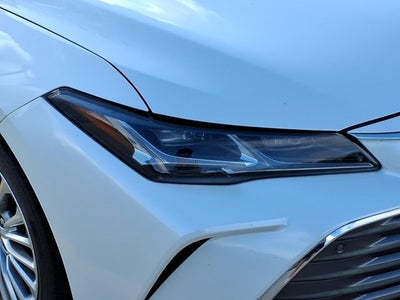2019 Toyota Avalon Hybrid Limited