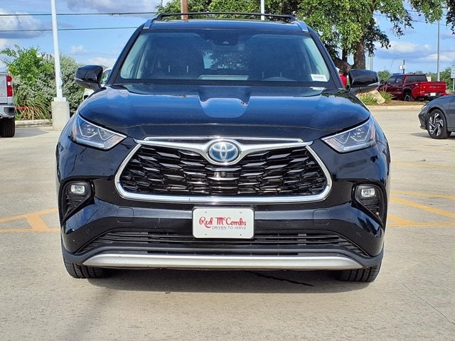 2021 Toyota Highlander Hybrid Platinum