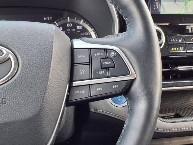 2021 Toyota Highlander Hybrid Platinum