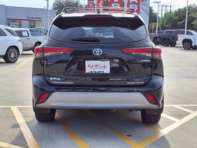 2021 Toyota Highlander Hybrid Platinum