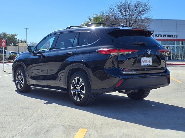 2022 Toyota Highlander XLE