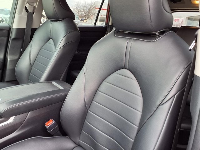 2024 Toyota Highlander Hybrid XLE