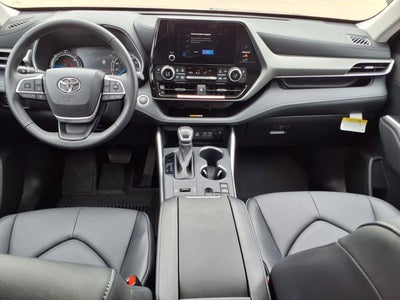 2025 Toyota Highlander Hybrid XLE