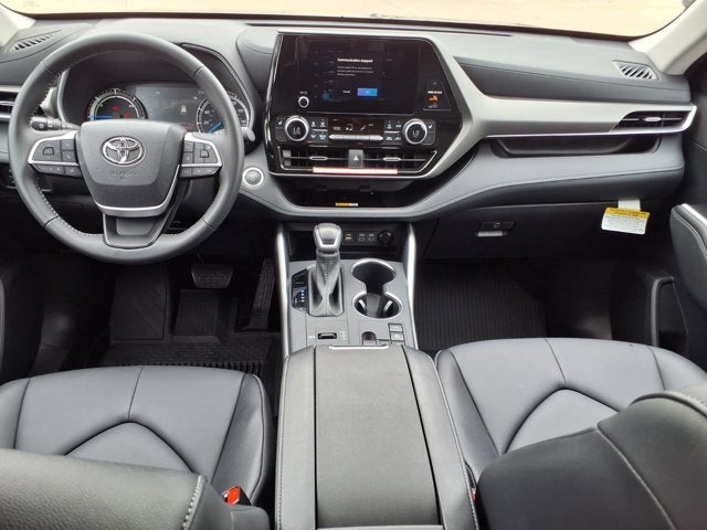 2025 Toyota Highlander Hybrid XLE