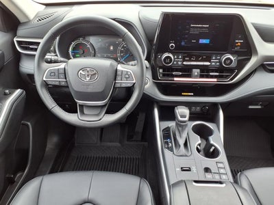 2025 Toyota Highlander Hybrid XLE