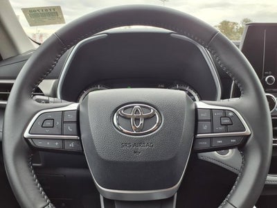 2025 Toyota Highlander Hybrid XLE