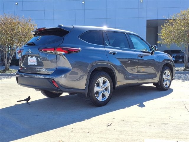 2024 Toyota Highlander LE
