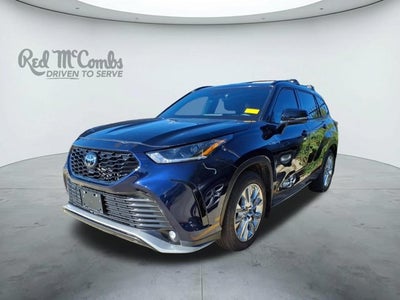 2025 Toyota Highlander LE