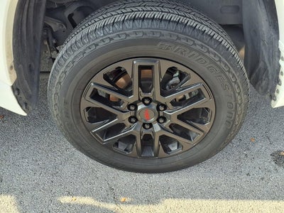 2024 Toyota Tundra 4WD SR5