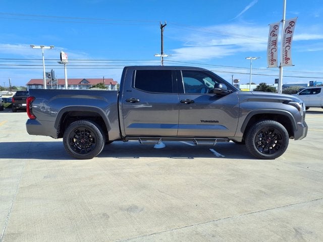 2023 Toyota Tundra 4WD SR5