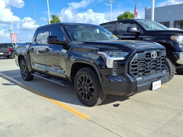 2023 Toyota Tundra 4WD SR5