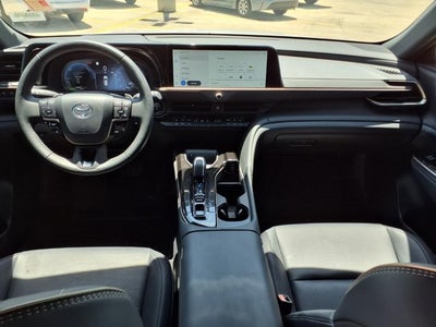 2025 Toyota Crown Signia XLE