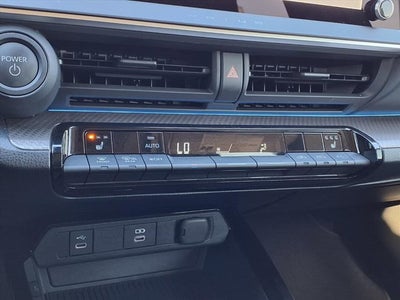 2025 Toyota Prius LE