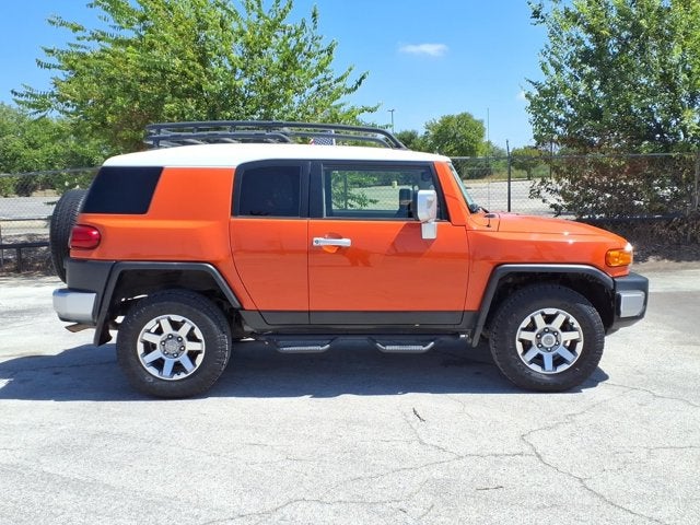 2014 Toyota FJ Cruiser 4DR 4WD AT