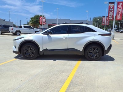 2026 Toyota C-HR SE