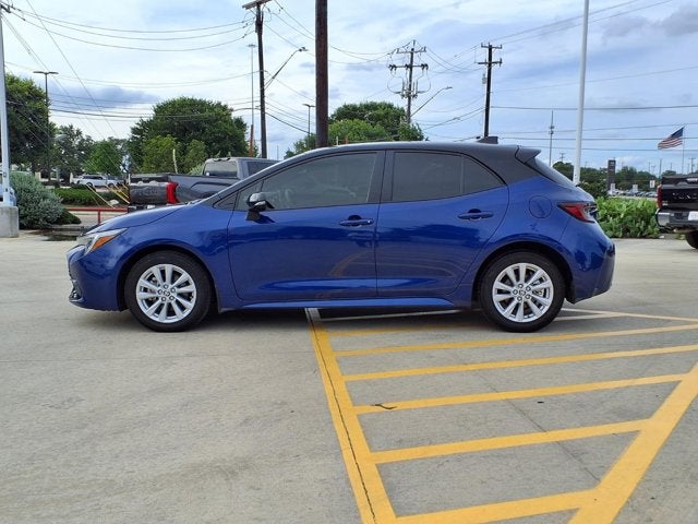 2025 Toyota Corolla Hatchback SE