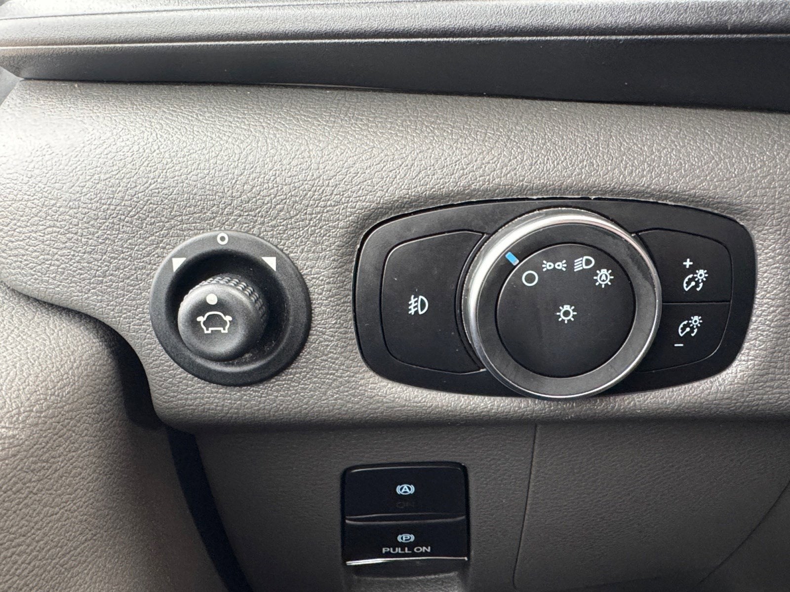 2024 Ford Transit Cargo Van T-250 130" Low Rf 9070 GVWR RWD