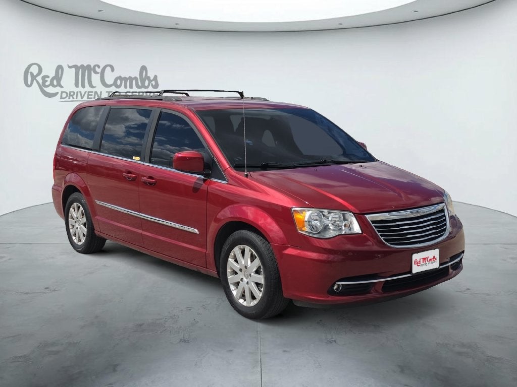 2016 Chrysler Town & Country Touring