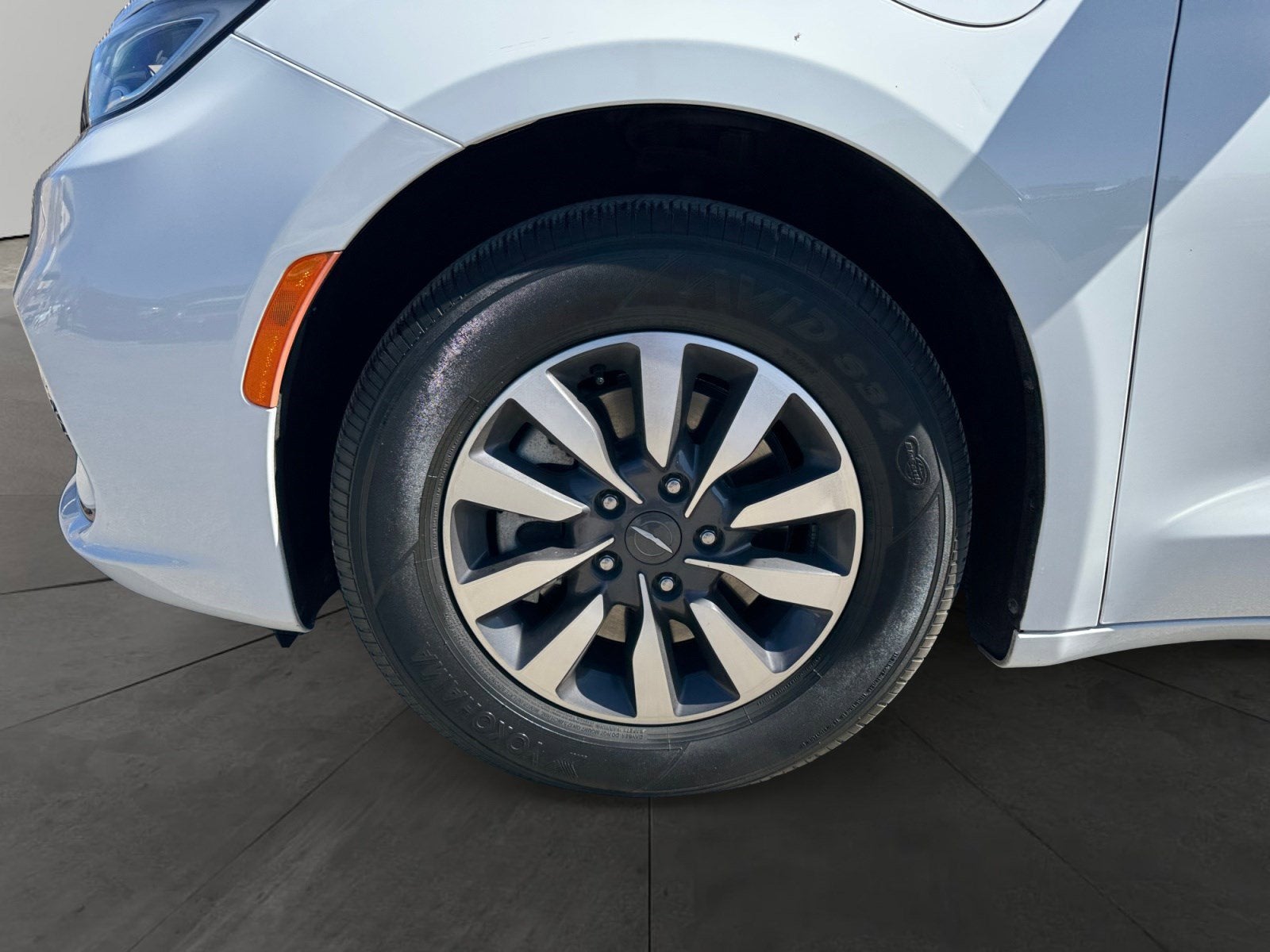 2022 Chrysler Pacifica Hybrid Touring L