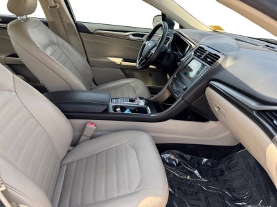 2017 Ford Fusion Hybrid SE