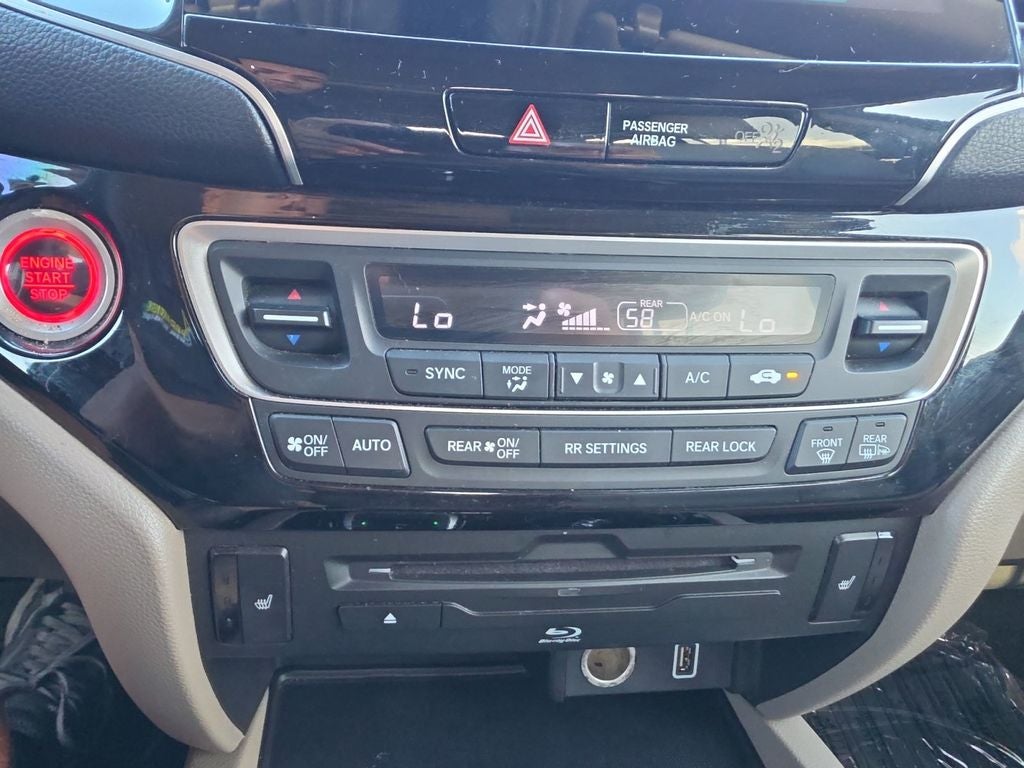 2019 Honda Pilot Touring 8 Passenger