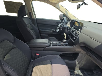 2024 Nissan Pathfinder S