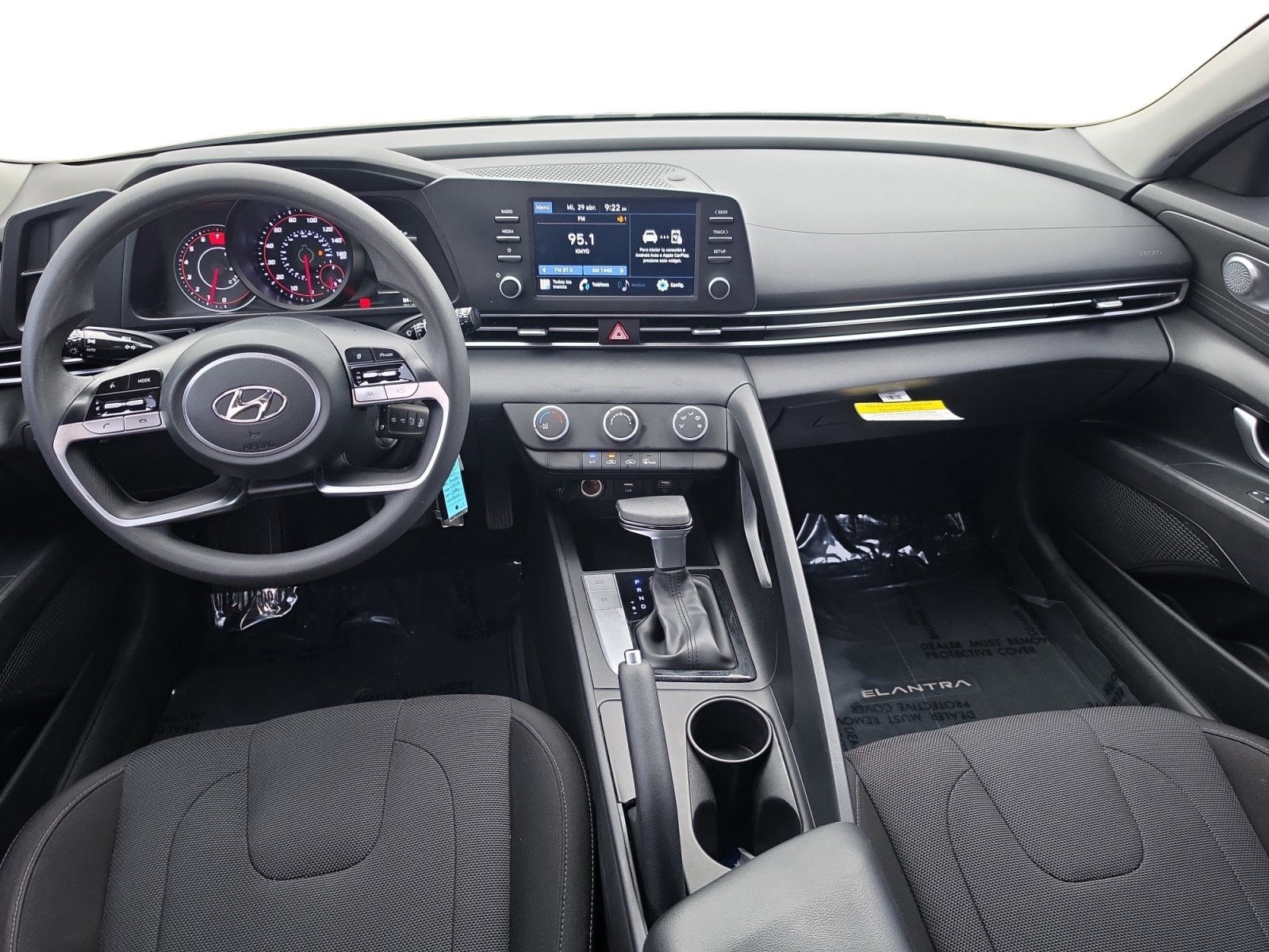2023 Hyundai Elantra SE