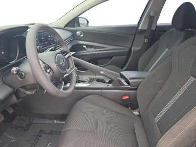 2023 Hyundai Elantra SE