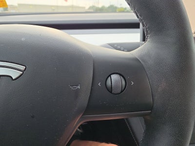 2023 Tesla Model 3 RWD