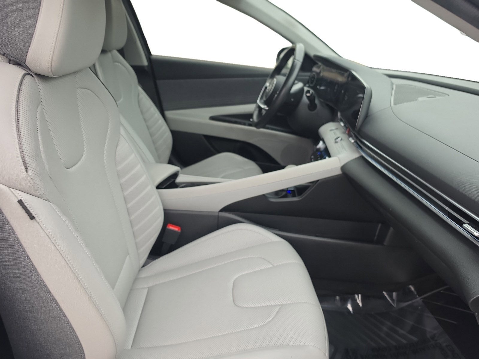 2024 Hyundai Elantra Hybrid Limited