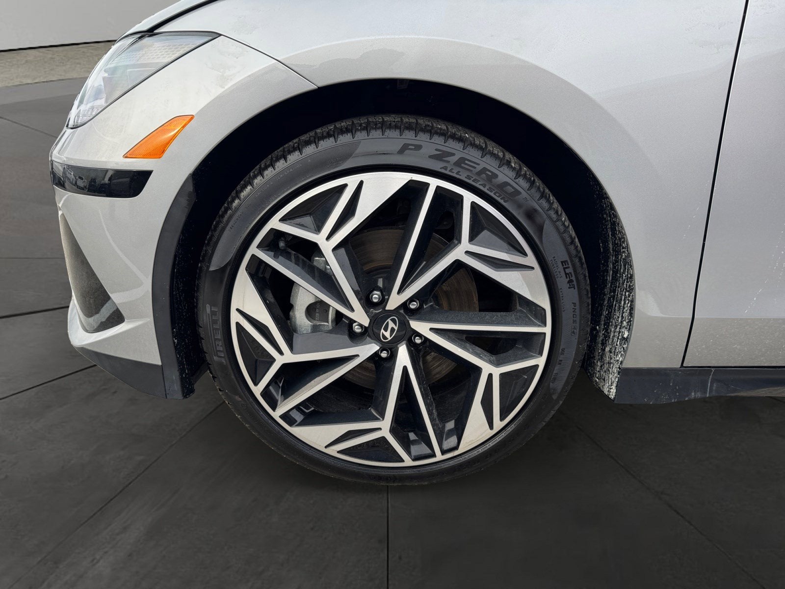 2025 Hyundai IONIQ 6 Limited