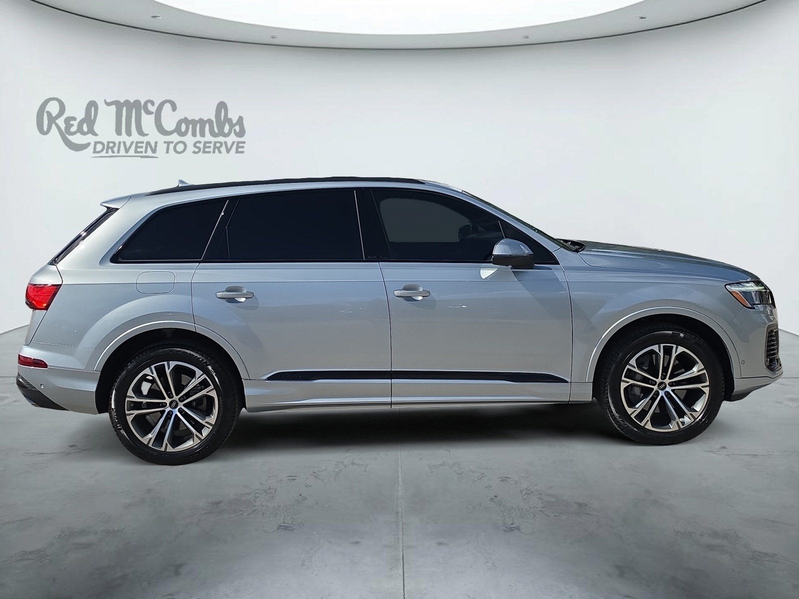 2026 Audi Q7 Premium