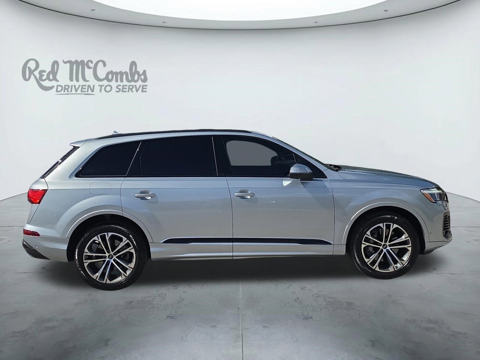 2026 Audi Q7 Premium
