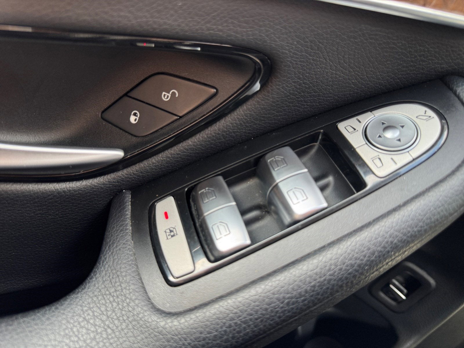 2017 Mercedes-Benz GLC GLC 300