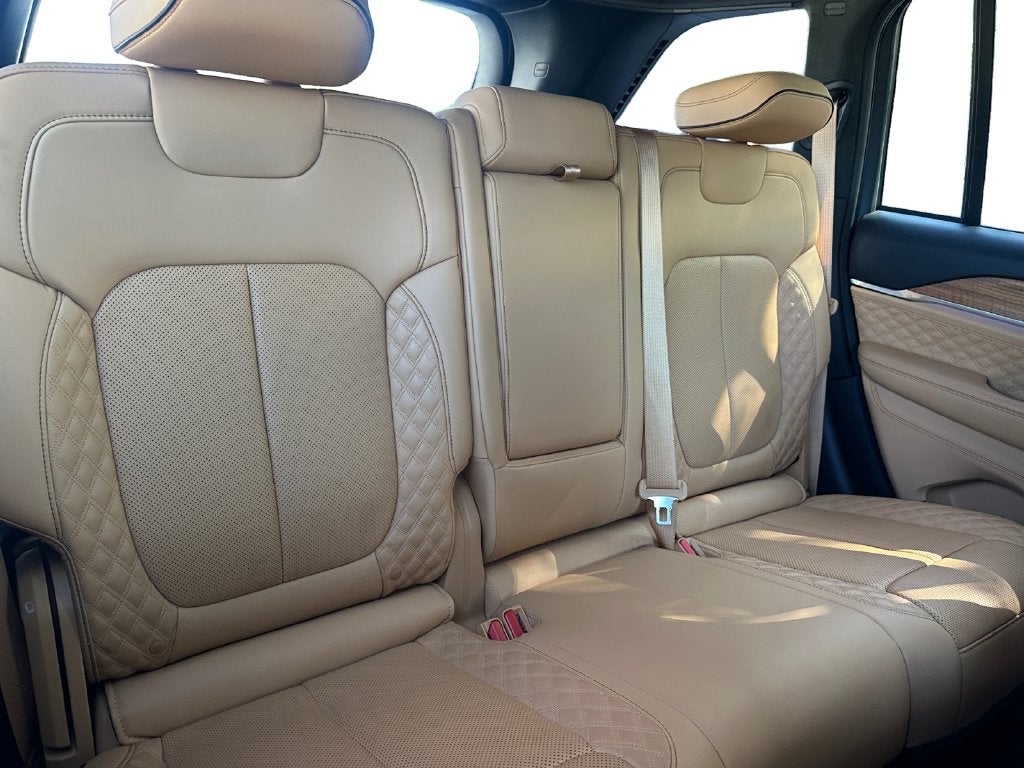 2025 Jeep Grand Cherokee Summit Reserve