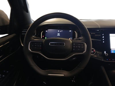 2022 Jeep Wagoneer Series III W/ HANDS-FREE POWER LIFTGATE