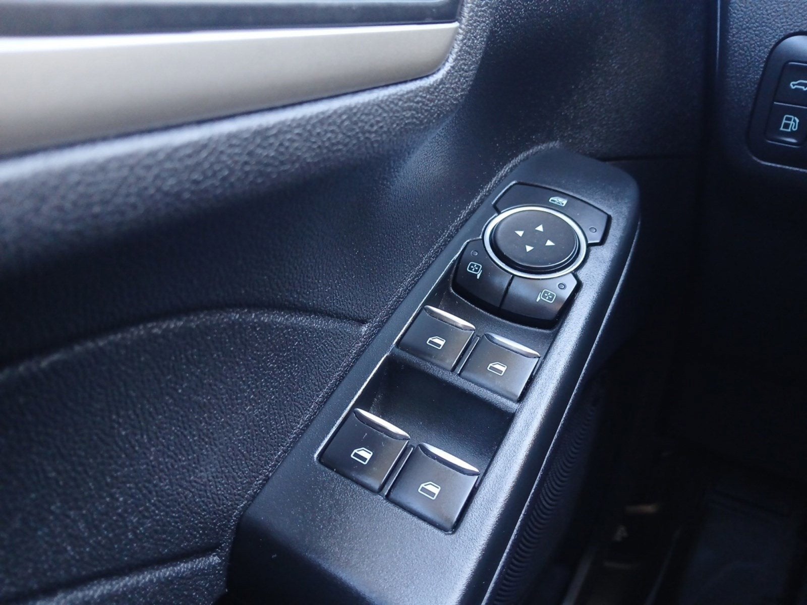 2022 Ford Escape SEL Hybrid