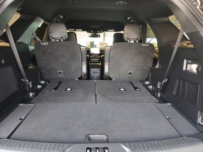 2024 Ford Explorer ST-Line