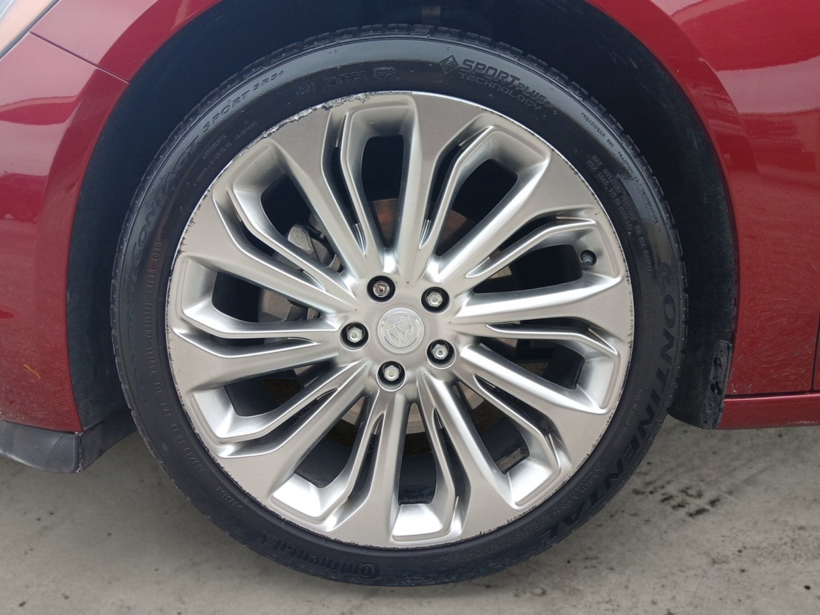 2019 Buick LaCrosse Essence W/ REAR VISION CAMERA