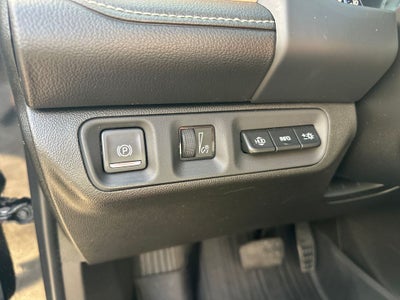 2022 GMC Acadia SLT