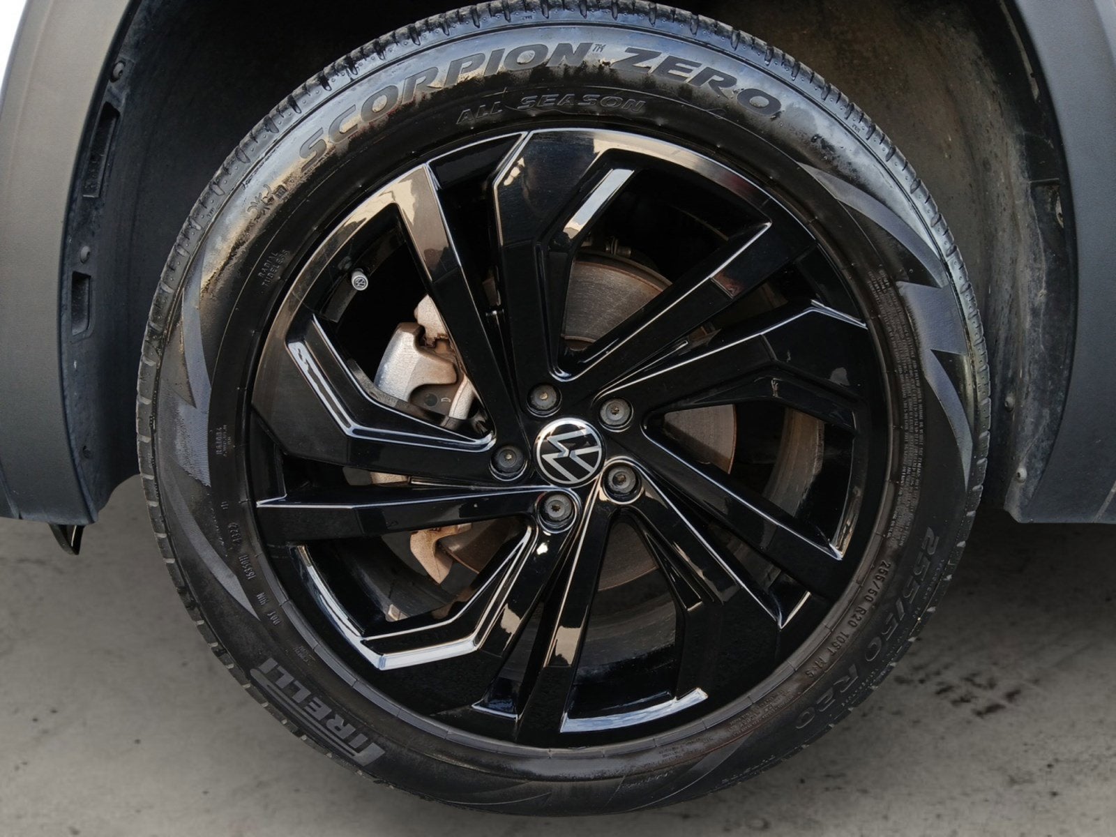 2023 Volkswagen Atlas 3.6L V6 SE w/Technology